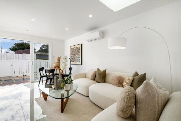 Photo of property in 9b Lappington Road, Otara, Auckland, 2023