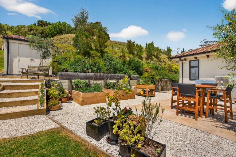 Photo of property in 42 Mclean Road, Havelock North, 4294