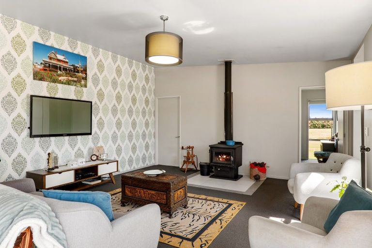 Photo of property in 18 Mchugh Crescent, Darfield, 7510