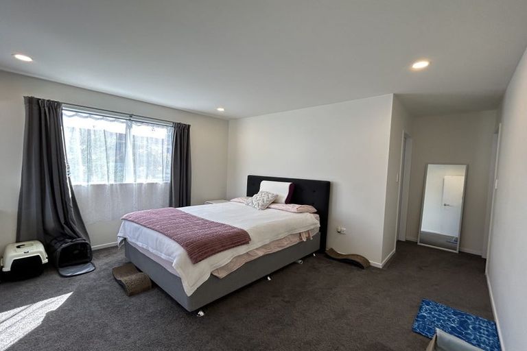 Photo of property in 13b Reynella Drive, Massey, Auckland, 0614