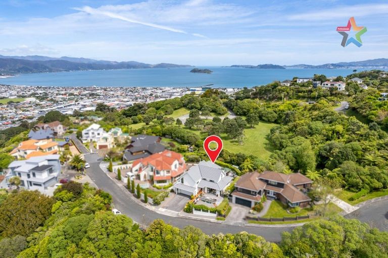 Photo of property in 3 George Gee Drive, Korokoro, Lower Hutt, 5012