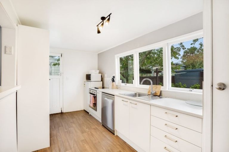 Photo of property in 12 Albert Street, Pukekohe, 2120