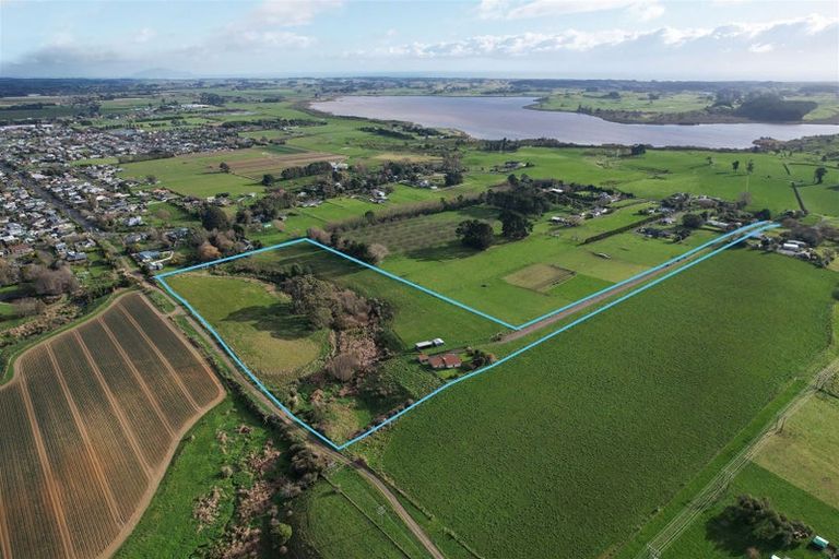 Photo of property in 246 Kawiu Road, Levin, 5510