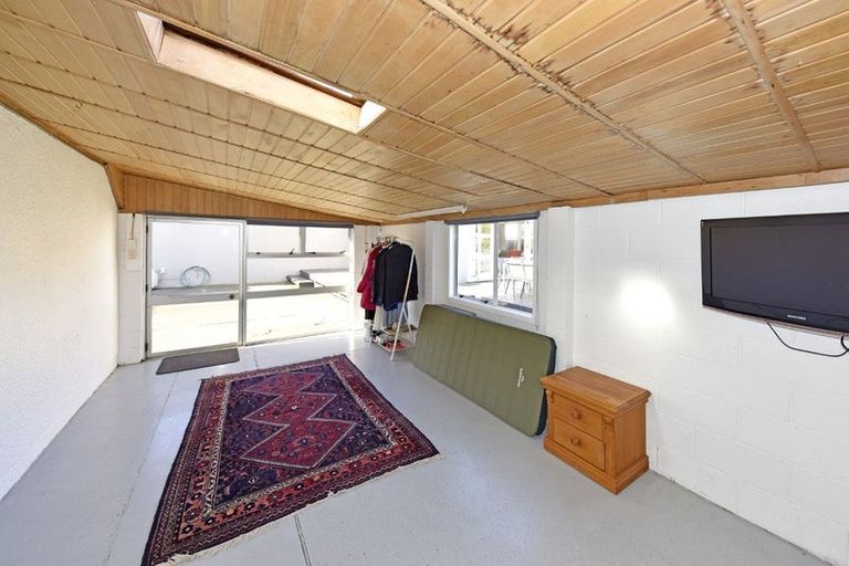 Photo of property in 37 Searells Road, Strowan, Christchurch, 8052