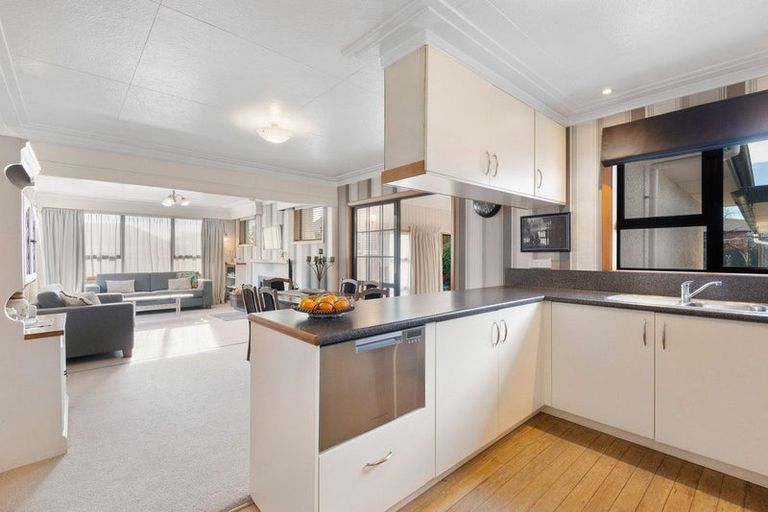 Photo of property in 27 Mcdonald Street, Mosgiel, 9024