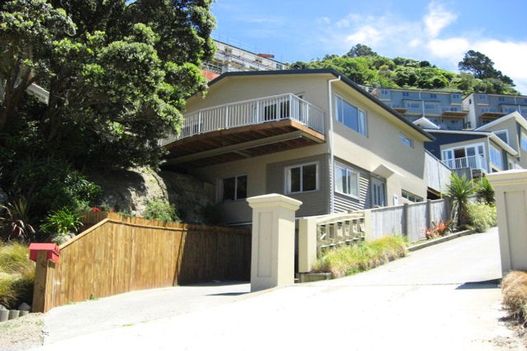 Photo of property in 15a Onslow Road, Khandallah, Wellington, 6035