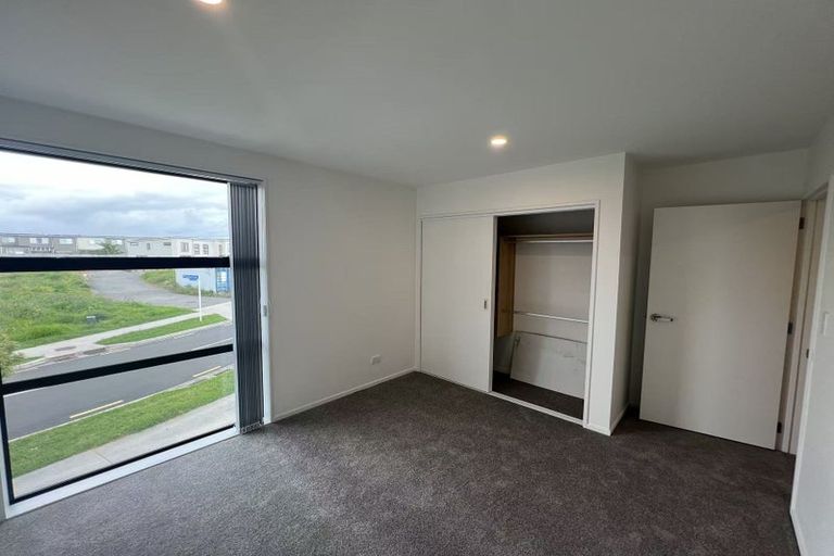 Photo of property in 27 Karikari Crescent, Takanini, 2112