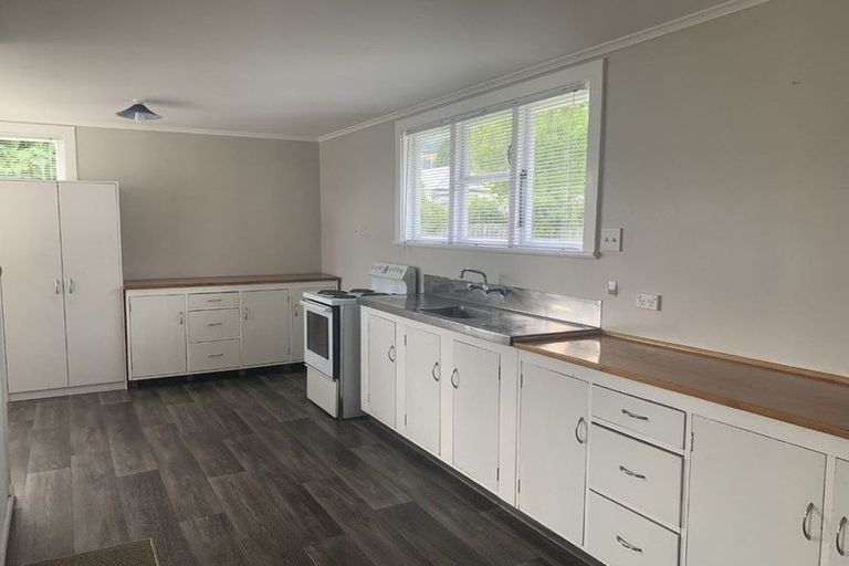 Photo of property in 4 Cumberland Place, Tapanui, 9522