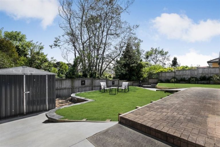 Photo of property in 11 Adair Place, Weymouth, Auckland, 2103