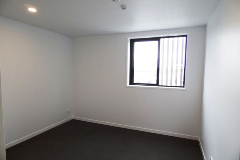 Photo of property in 9/165 Hobsonville Point Road, Hobsonville, Auckland, 0616