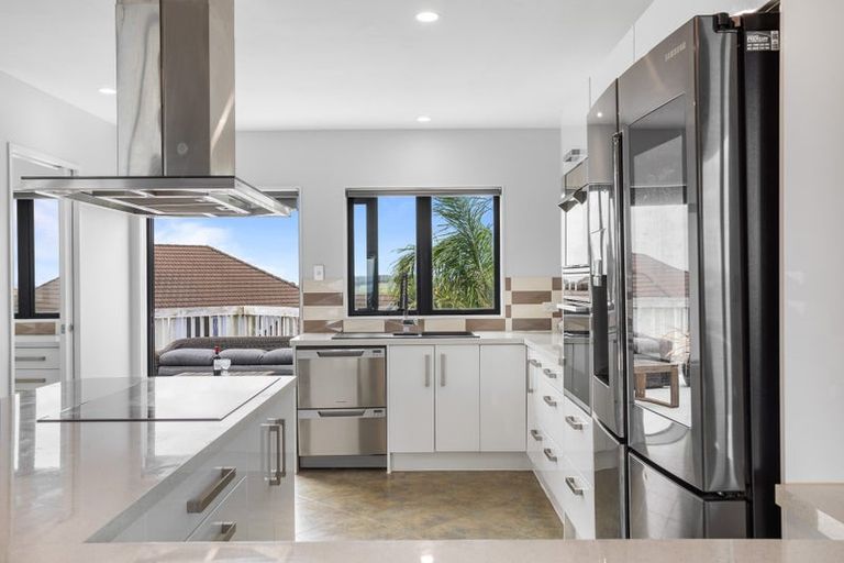 Photo of property in 105 Alec Craig Way, Gulf Harbour, Whangaparaoa, 0930