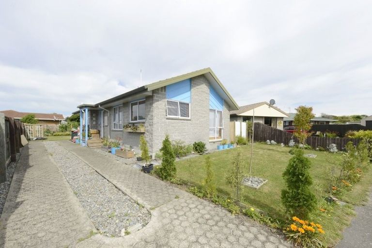 Photo of property in 7 Raymond Road, Bromley, Christchurch, 8062