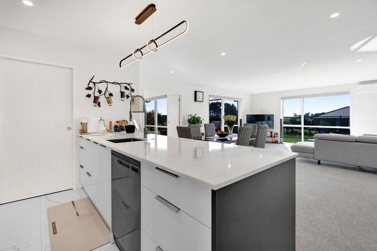 Photo of property in 39 Papawhero Drive, Bell Block, New Plymouth, 4312