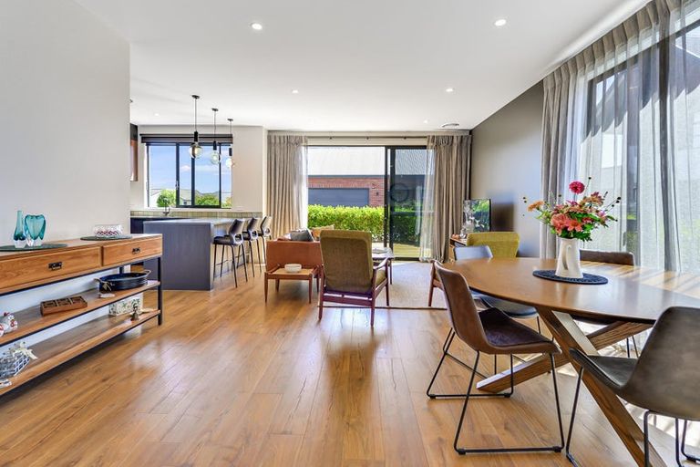 Photo of property in 2 Garland Lane, Leamington, Cambridge, 3432