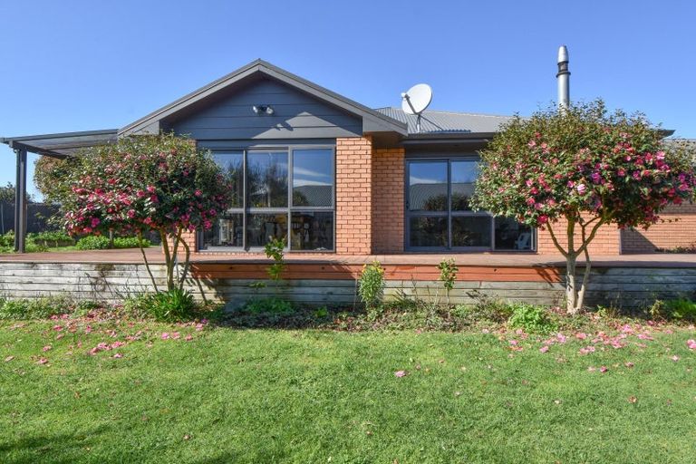 Photo of property in 4 Glamorgan Drive, Torbay, Auckland, 0630