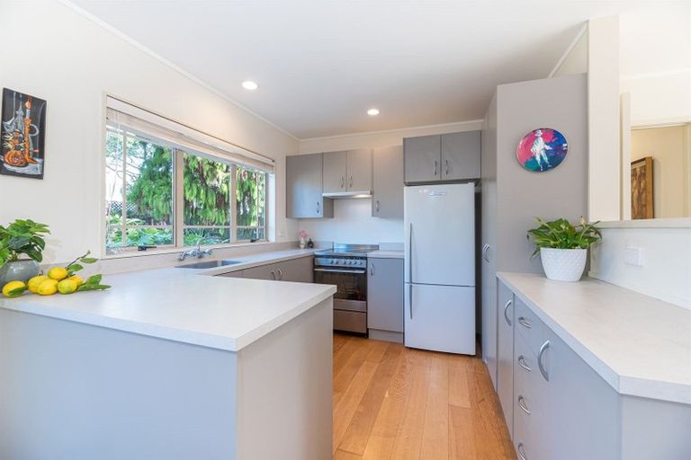 Photo of property in 1/13 Quebec Road, Milford, Auckland, 0620