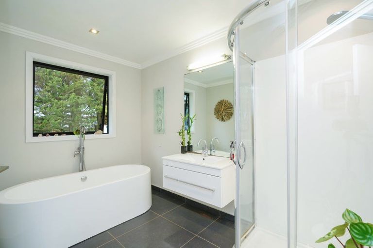 Photo of property in 40 Matua Grove, Otatara, Invercargill, 9879