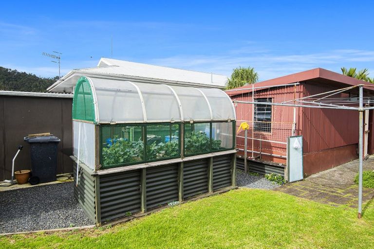 Photo of property in 13 Shortland Street, Regent, Whangarei, 0112