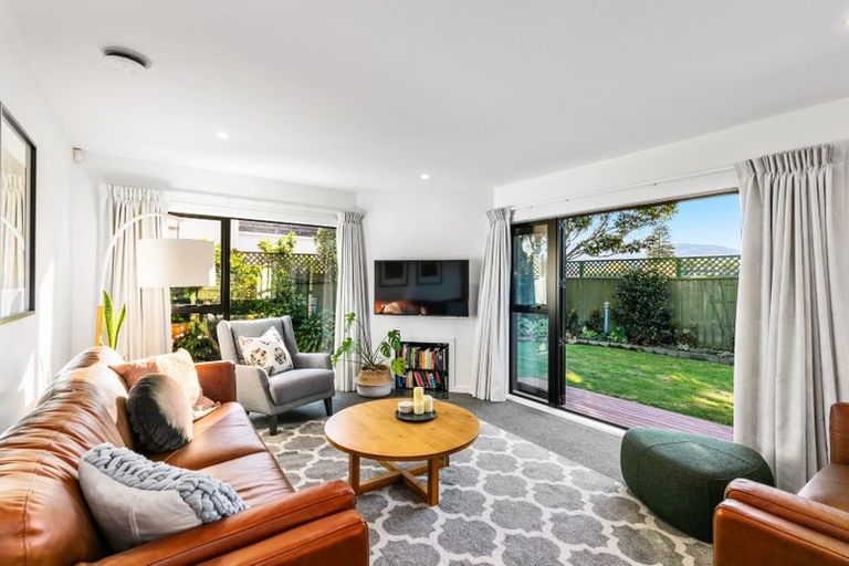 Photo of property in 17 Hinau Street, Woburn, Lower Hutt, 5010