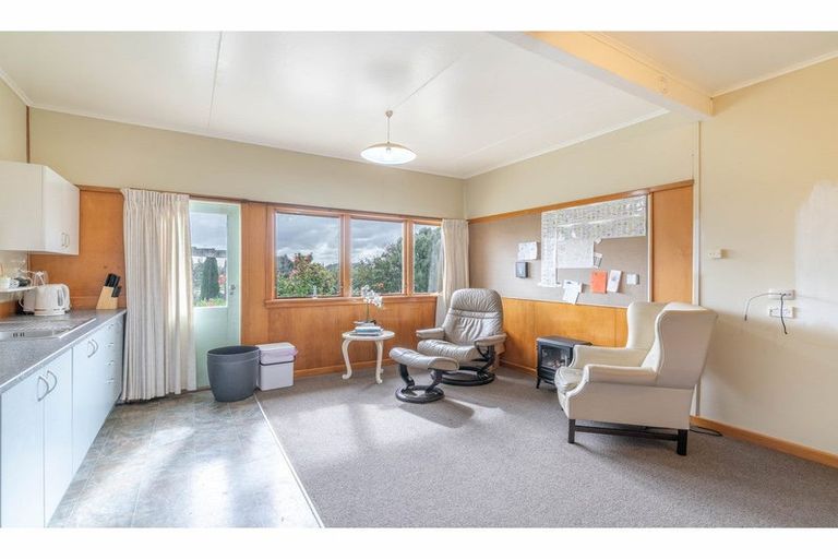 Photo of property in 15 Thornbury Waimatuku Road, Waimatuku, Riverton, 9883