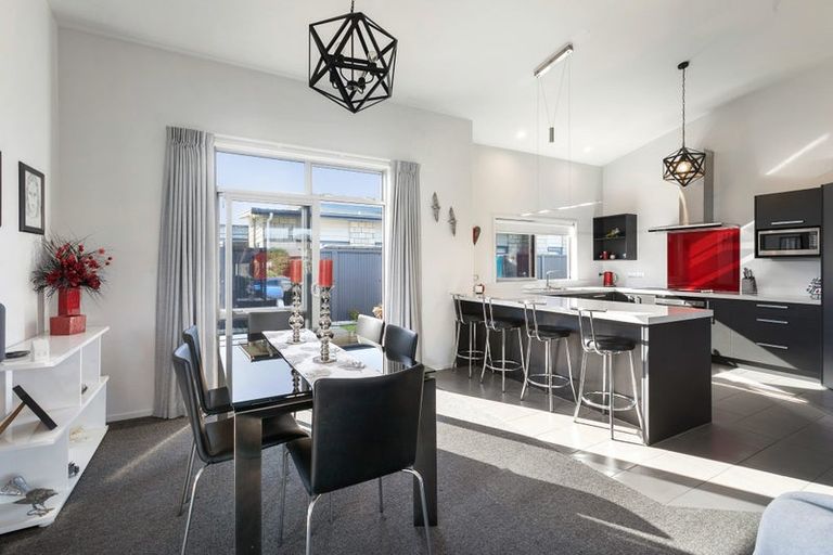 Photo of property in 18 Surfers Avenue, Waihi Beach, 3611