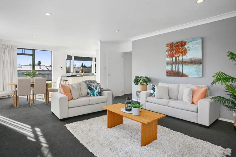 Photo of property in 52 Byron Street, Leamington, Cambridge, 3432