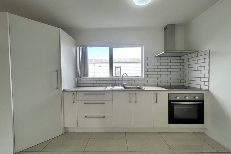 Photo of property in 49 Trimdon Street, Randwick Park, Auckland, 2105