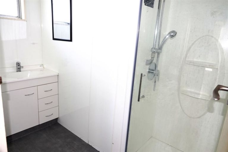 Photo of property in 1 Winlove Crescent, Waipukurau, 4200