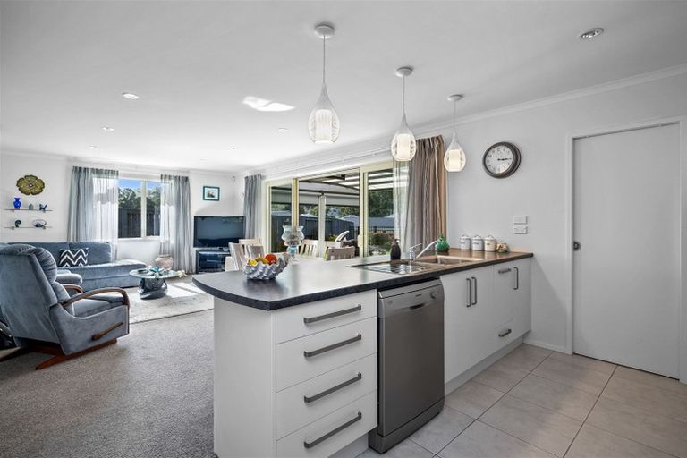 Photo of property in 11 Okari Lane, Te Kamo, Whangarei, 0112