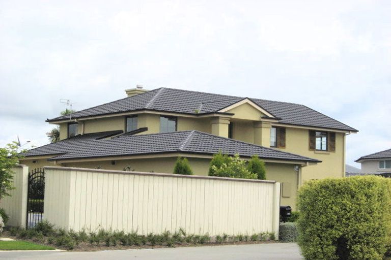 Photo of property in 54 Chateau Drive, Burnside, Christchurch, 8053