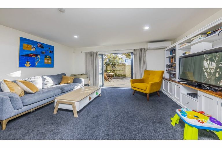 Photo of property in 5j Dryden Place, Mount Wellington, Auckland, 1051
