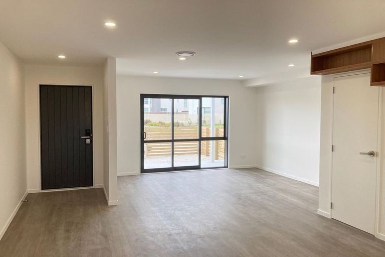 Photo of property in 39b Soaring Bird Drive, Takanini, 2112