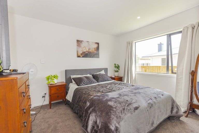Photo of property in 5a Karaka Street, Castlecliff, Wanganui, 4501