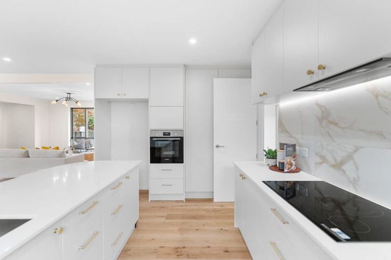 Photo of property in 16 Chepstow Avenue, Fendalton, Christchurch, 8052