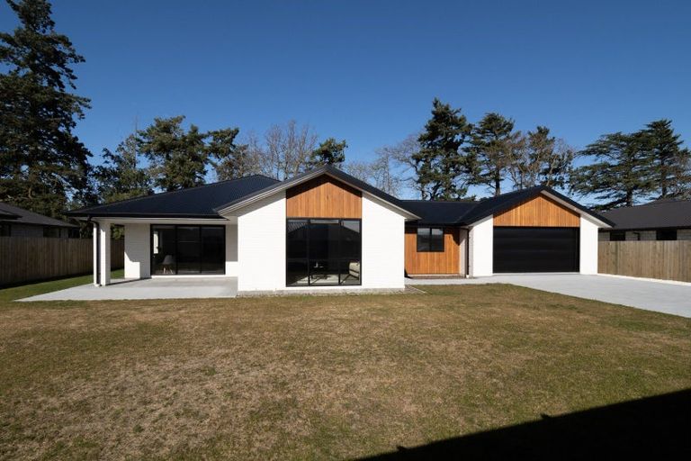 Photo of property in 5 Jag Way, Tinwald, Ashburton, 7700