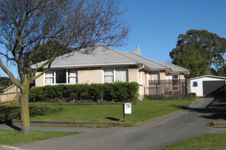 Photo of property in 49 Warren Crescent, Hillmorton, Christchurch, 8025
