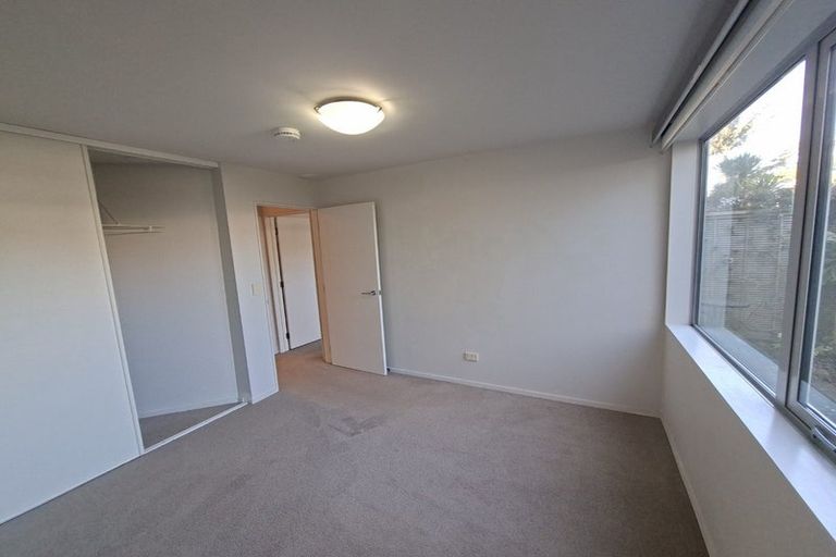 Photo of property in Bay Palms Apartments, 2a/30 Bute Road, Browns Bay, Auckland, 0630