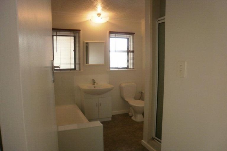 Photo of property in 2/50 Parkers Road, Tahunanui, Nelson, 7011