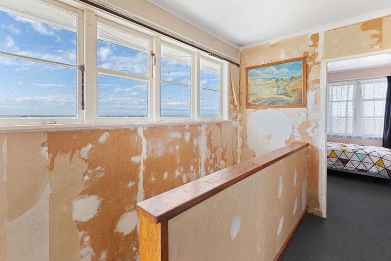 Photo of property in 75 Swiss Avenue, Gonville, Whanganui, 4501