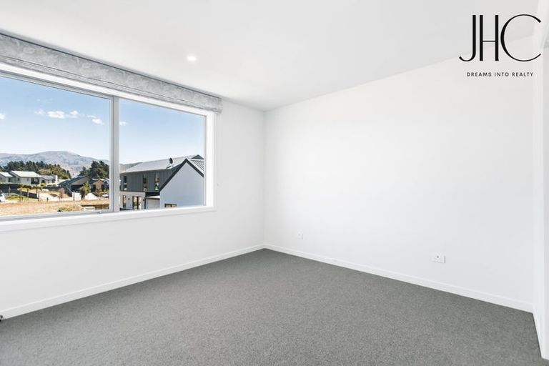 Photo of property in 30 Wallis Drive, Cromwell, 9310