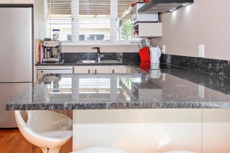 Photo of property in 346 Pukehina Parade, Pukehina, 3189