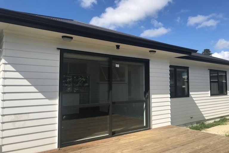 Photo of property in 5 Beeston Crescent, Manurewa, Auckland, 2102