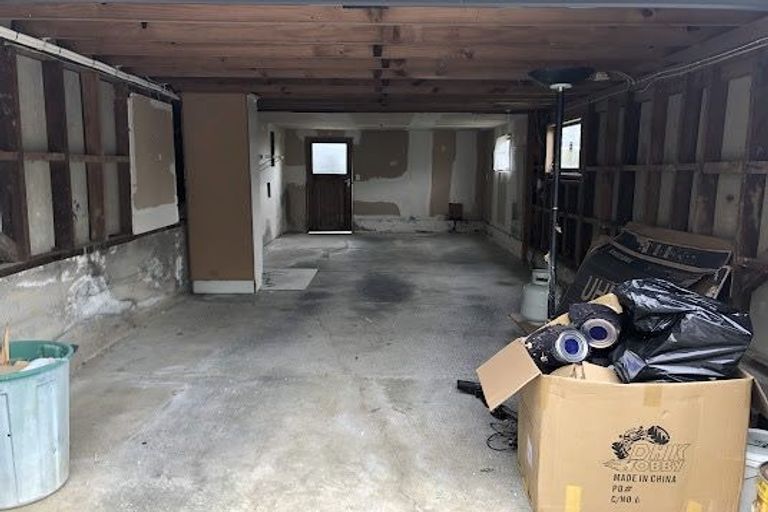 Photo of property in 4 La Trobe Street, Pakuranga Heights, Auckland, 2010