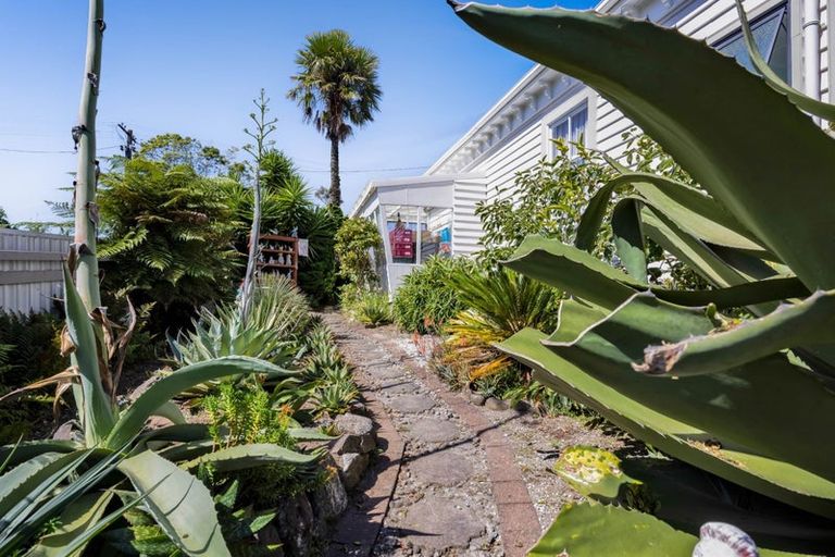 Photo of property in 57 Stanners Street, Eltham, 4322