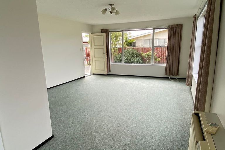 Photo of property in 1/90 Lincoln Road, Hillmorton, Christchurch, 8024