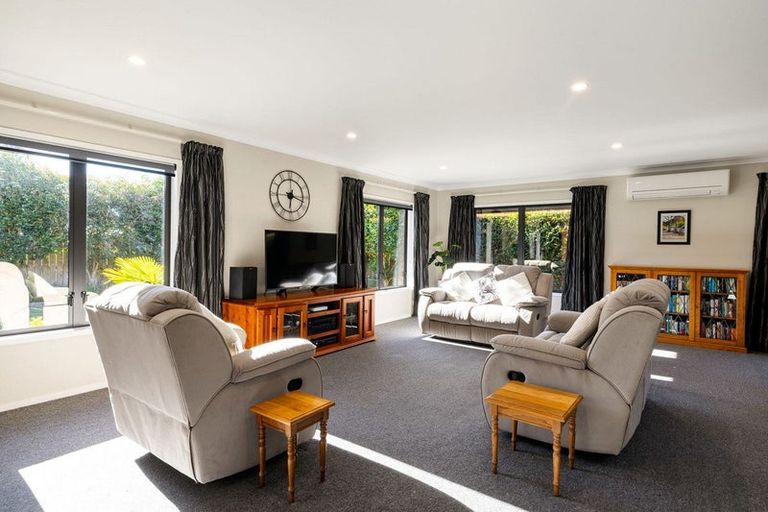 Photo of property in 9 Brancaster Place, Cambridge, 3434