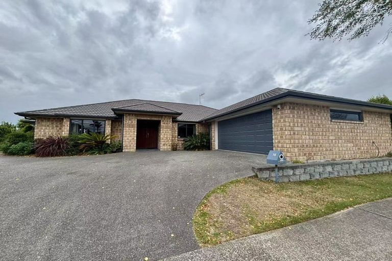 Photo of property in 16 Somerton Drive, Huntington, Hamilton, 3210