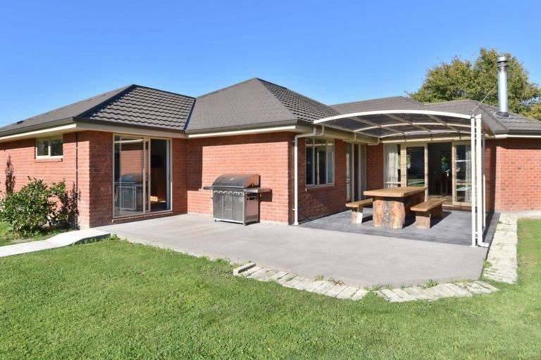 Photo of property in 27 Bridge Street, Southbridge, 7602