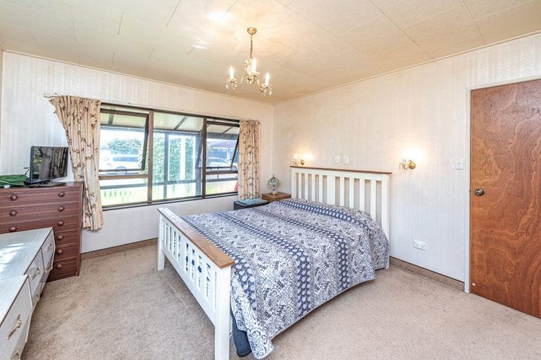 Photo of property in 12 Warwick Place, Springvale, Whanganui, 4501