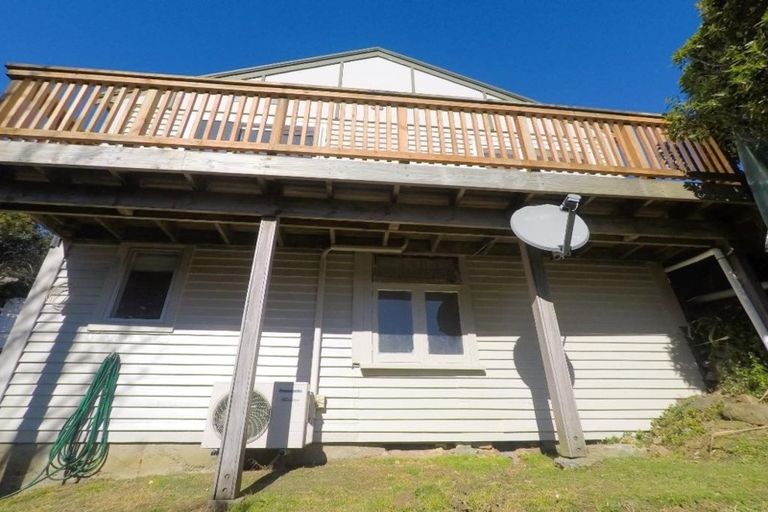 Photo of property in 66 Tarawera Road, Johnsonville, Wellington, 6037